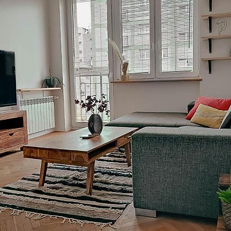 Przestronny Apartament W Centrum Lägenhet Warszawa Exteriör bild