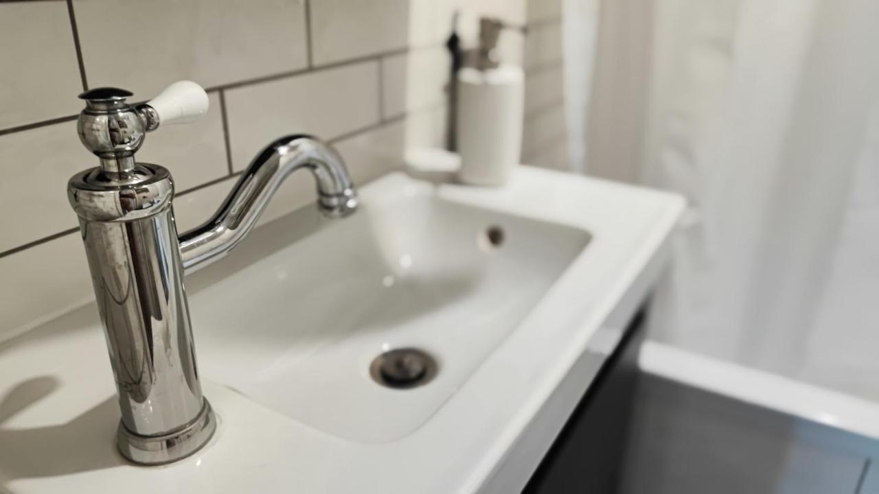 Przestronny Apartament W Centrum Lägenhet Warszawa Exteriör bild